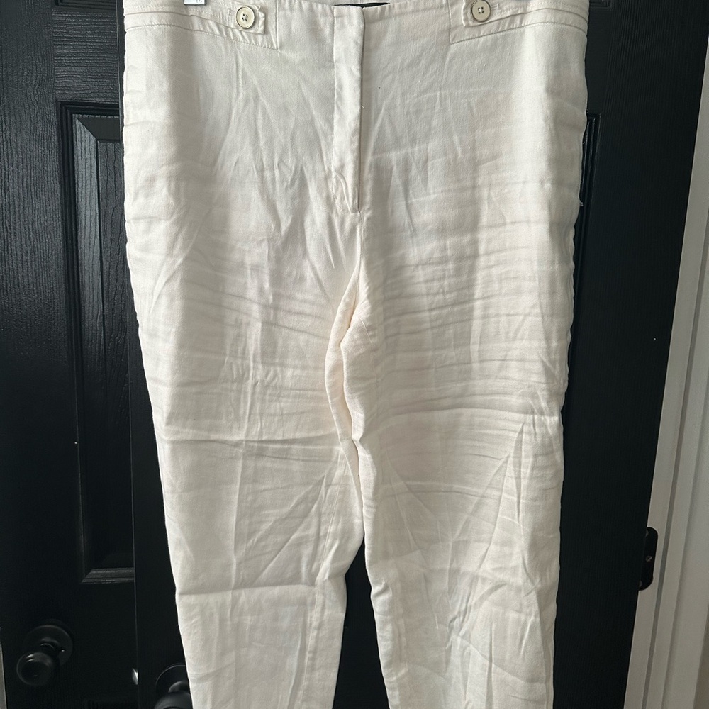 White House Black Market Off-White Straight Crop Pants